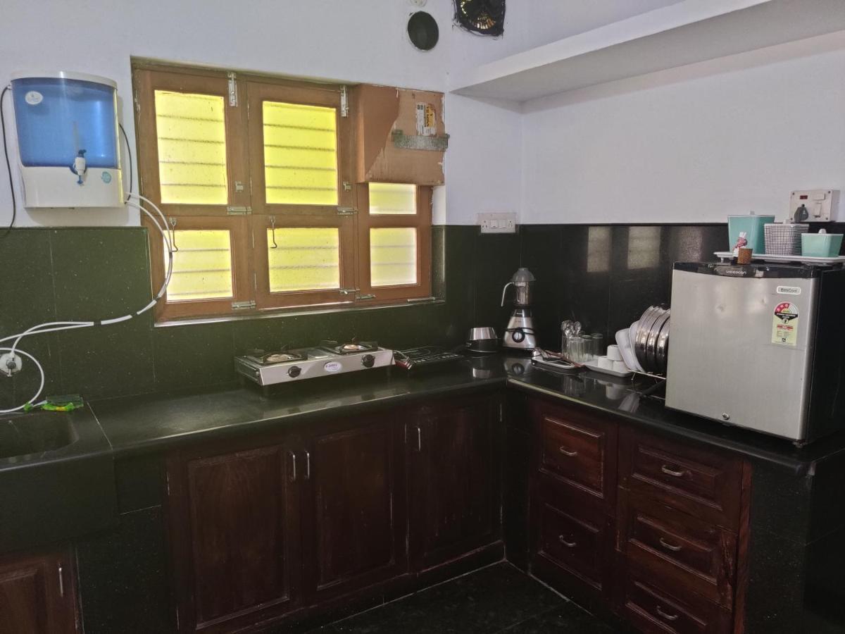 Ferienwohnung Yoga House Vanivilasa Puram Exterior foto